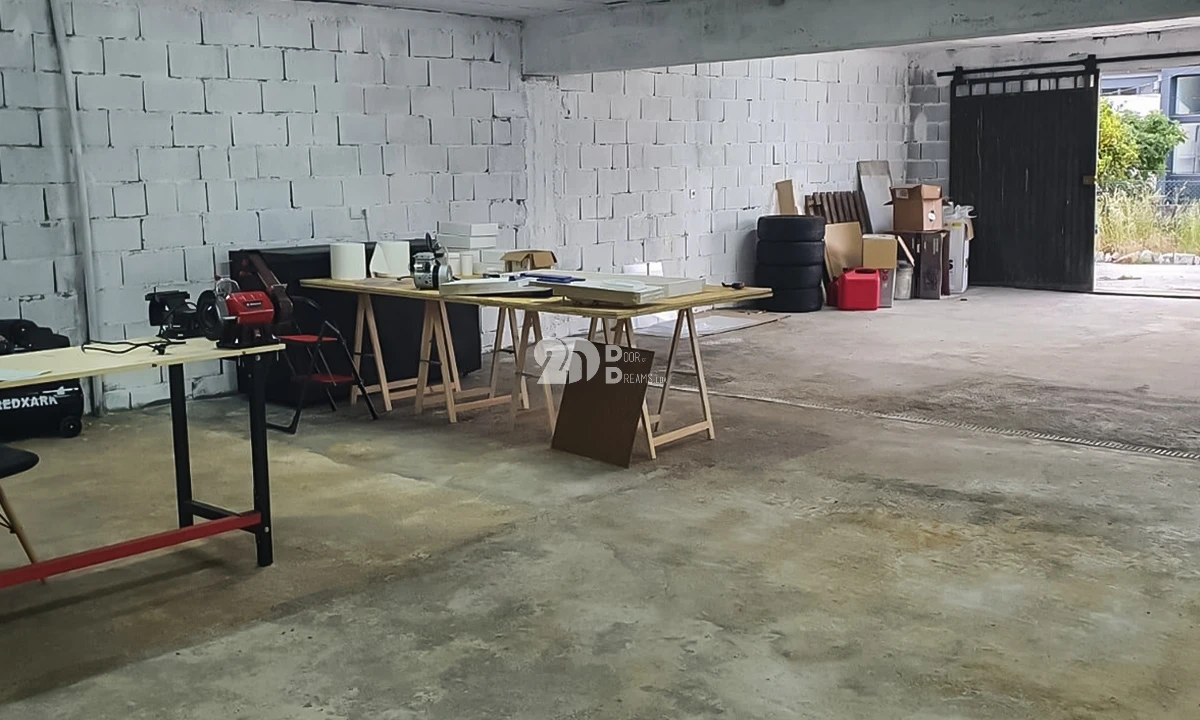 Armazém para Venda em Landim Foto 5