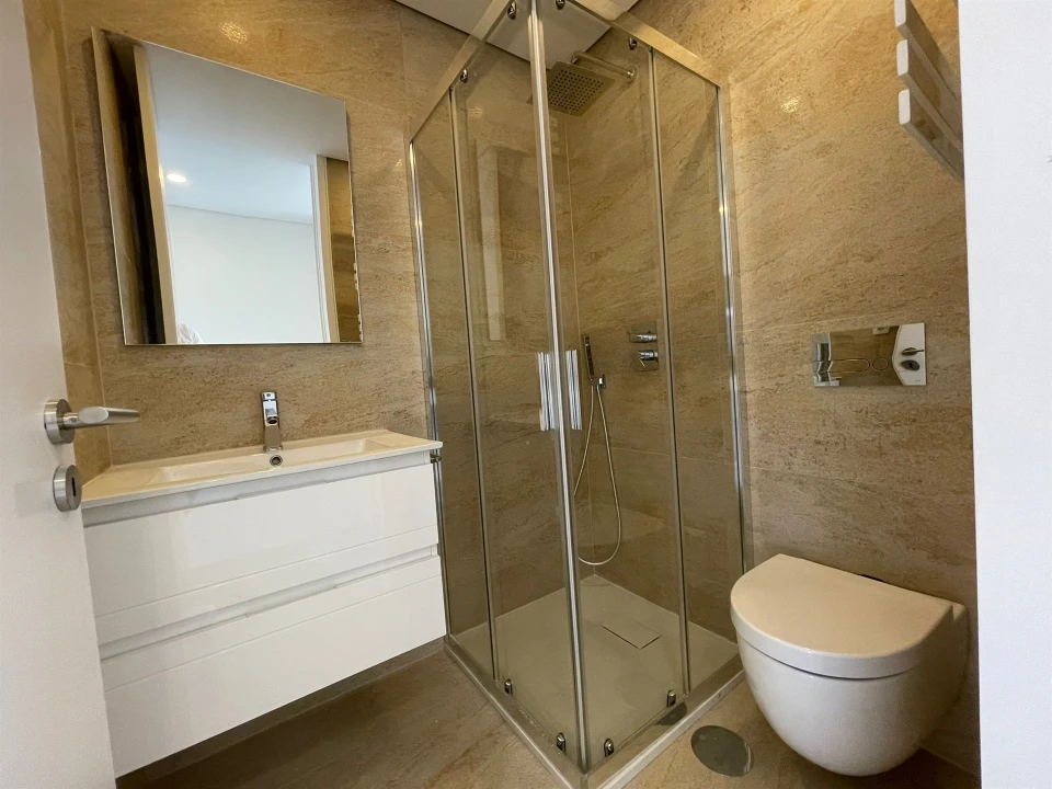 Apartamento T2 para Venda em Cidade da Maia Foto 11