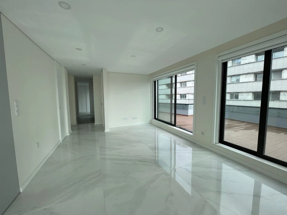 Apartamento T2 para Venda em Cidade da Maia Foto 18