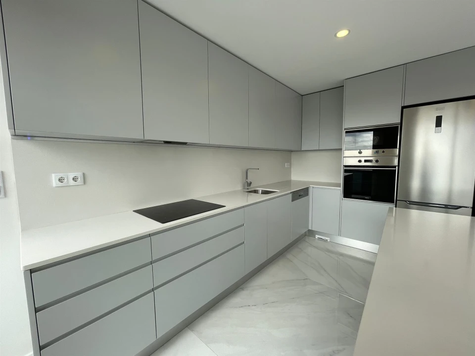 Apartamento T2 para Venda em Cidade da Maia Foto 24