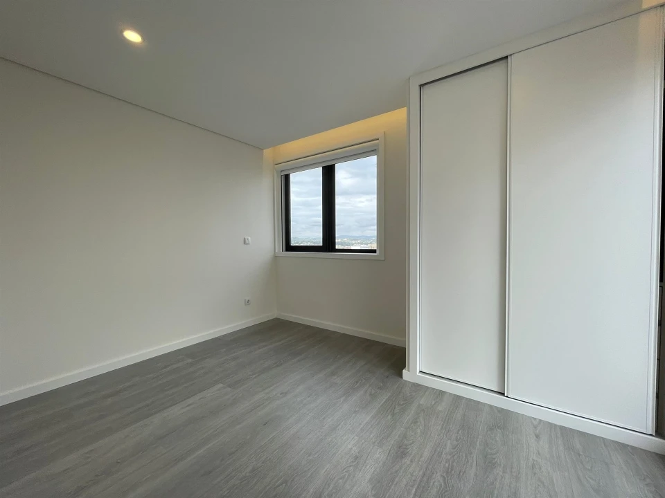 Apartamento T2 para Venda em Cidade da Maia Foto 21