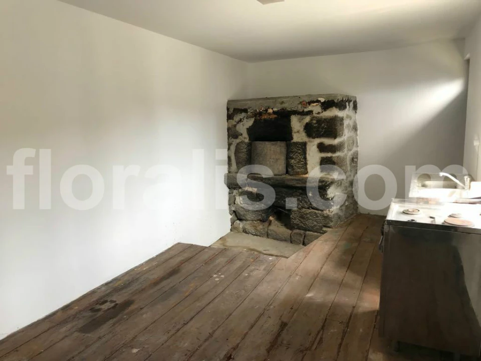 Moradia T0 para Venda em Queirã Foto 4