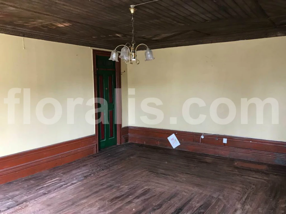 Moradia T0 para Venda em Queirã Foto 3