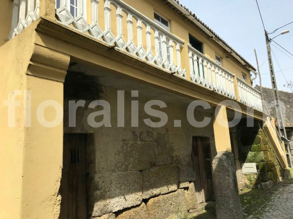 Moradia T0 para Venda em Queirã Foto 2