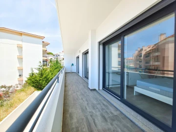 Apartamento T3 para Venda em Carcavelos e Parede
