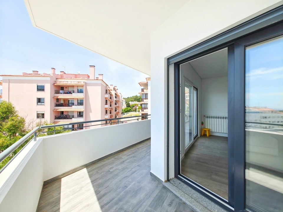 Apartamento T3 para Venda em Carcavelos e Parede Foto 3