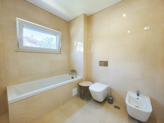 Apartamento T3 para Venda em Carcavelos e Parede Foto 19