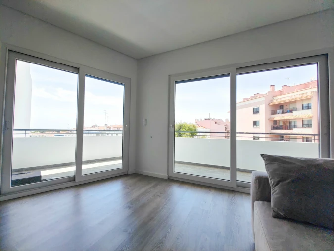 Apartamento T3 para Venda em Carcavelos e Parede Foto 2