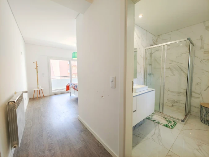 Apartamento T3 para Venda em Carcavelos e Parede Foto 22