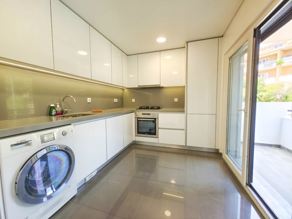 Apartamento T3 para Venda em Carcavelos e Parede Foto 10