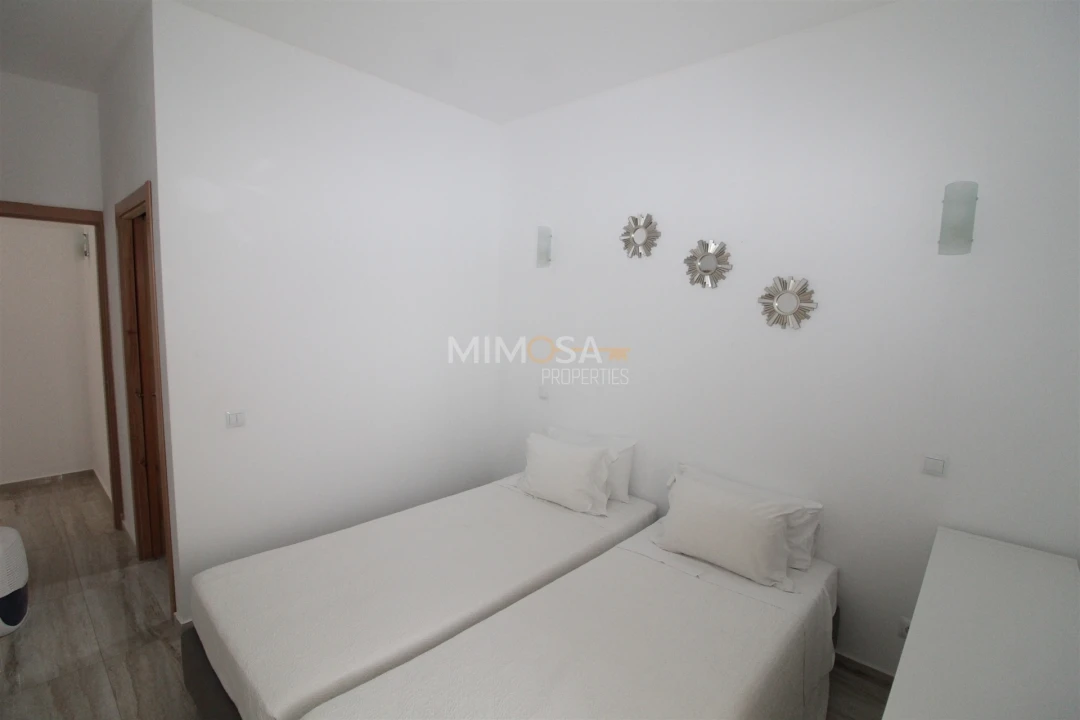 Moradia T8 para Venda em Vila de Sagres Foto 13
