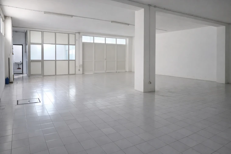 Armazém para Venda em Paços de Ferreira Foto 3