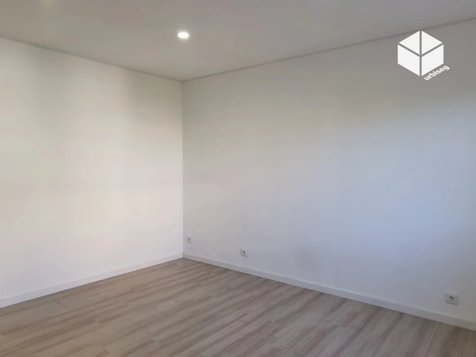 Apartamento T3 para Venda em Buarcos Foto 26