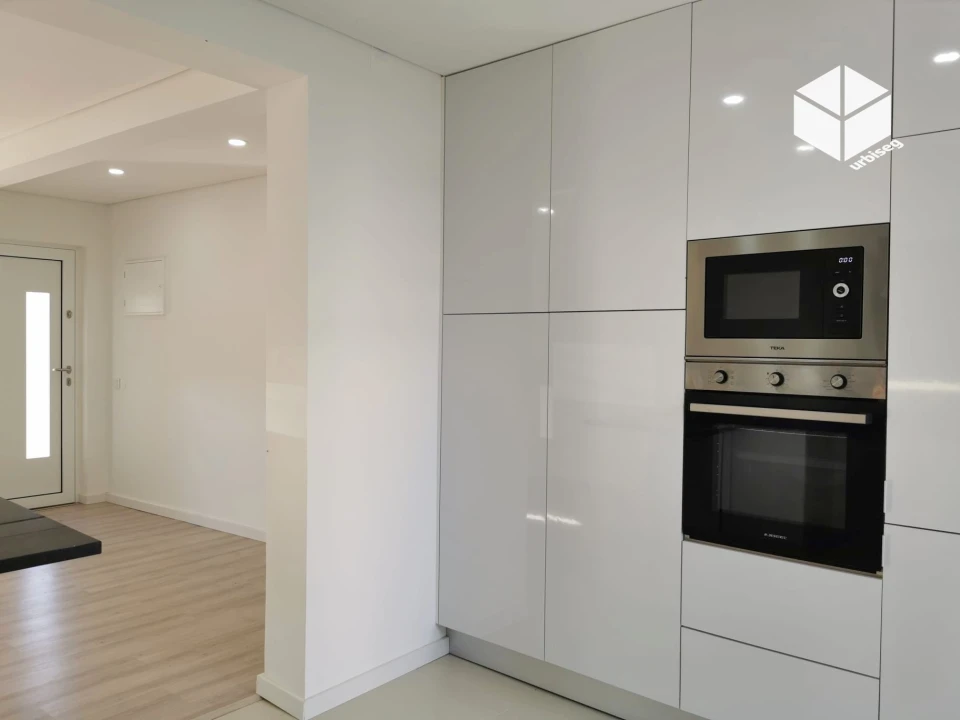 Apartamento T3 para Venda em Buarcos Foto 14