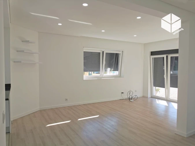 Apartamento T3 para Venda em Buarcos Foto 18