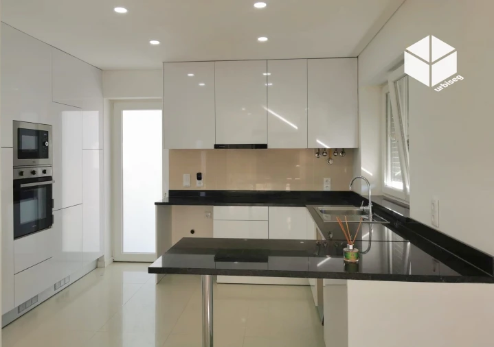 Apartamento T3 para Venda em Buarcos Foto 4