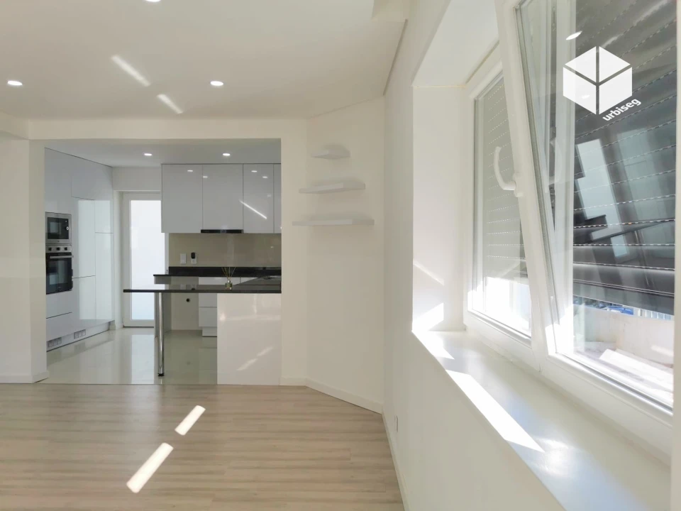 Apartamento T3 para Venda em Buarcos Foto 16