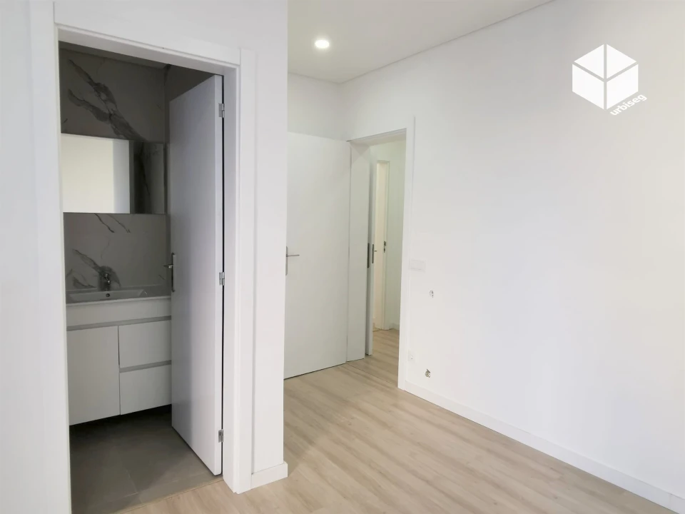 Apartamento T3 para Venda em Buarcos Foto 25