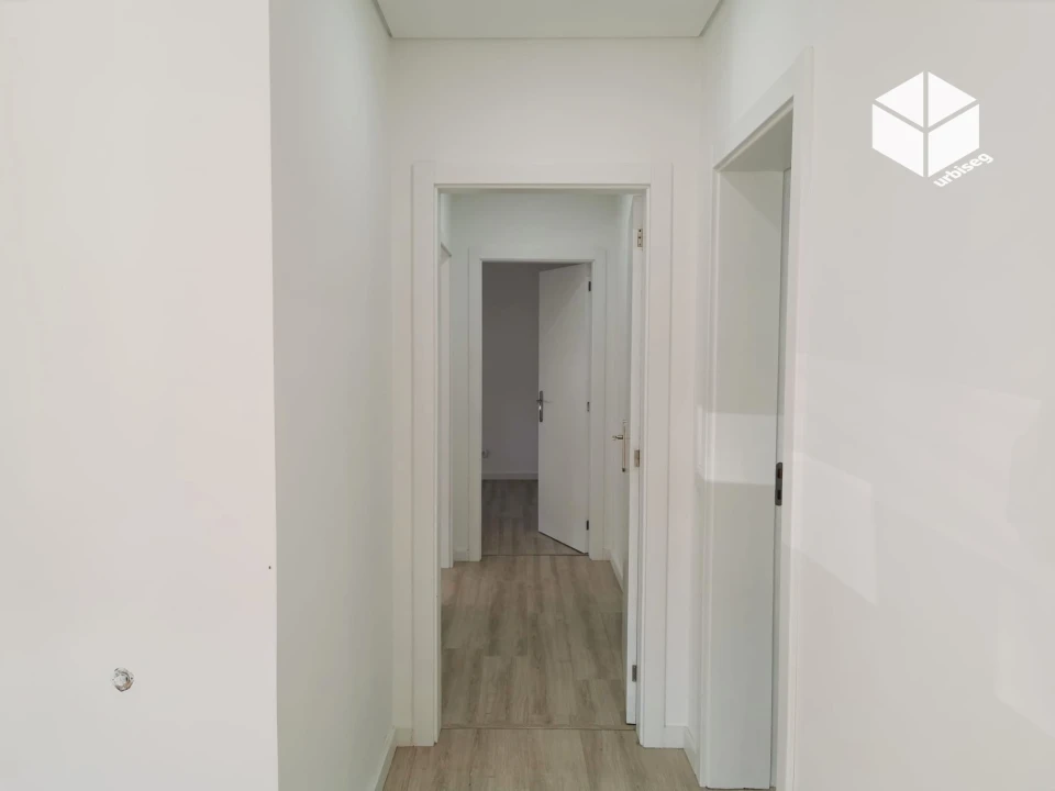 Apartamento T3 para Venda em Buarcos Foto 21
