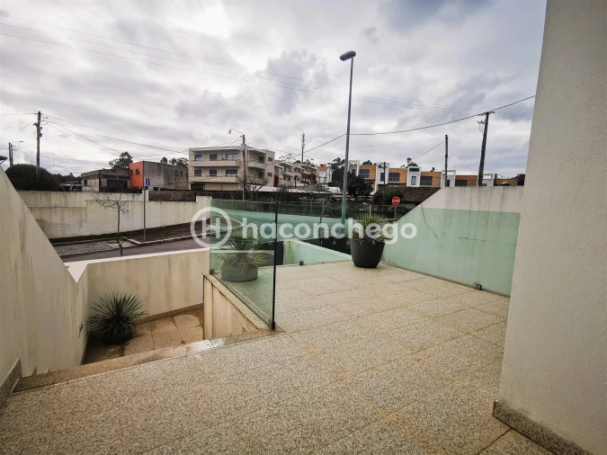 Moradia T4 para Venda em Abade de Neiva Foto 4