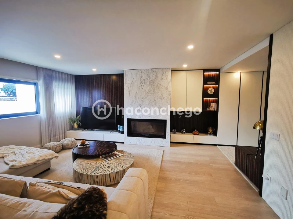 Moradia T4 para Venda em Abade de Neiva Foto 7