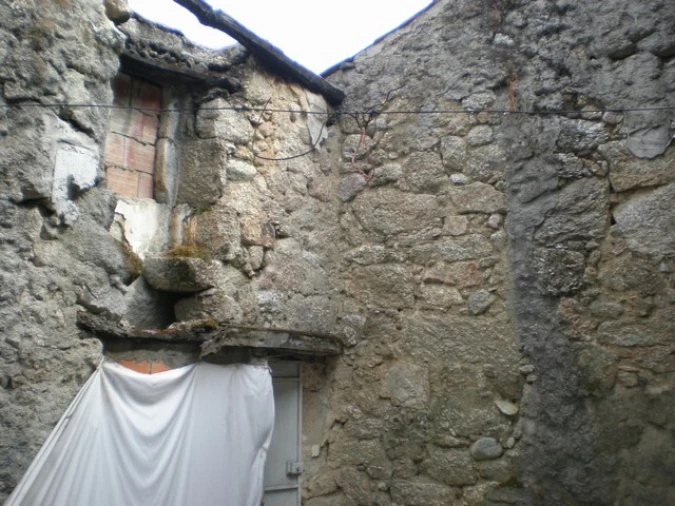 Moradia T0 para Venda em Aldeia de São Francisco de Assis Foto 6