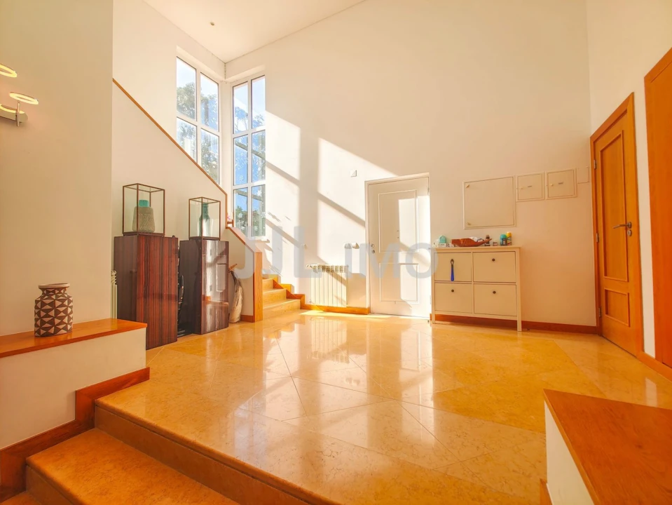 Moradia T4 para Venda em Alcabideche Foto 28