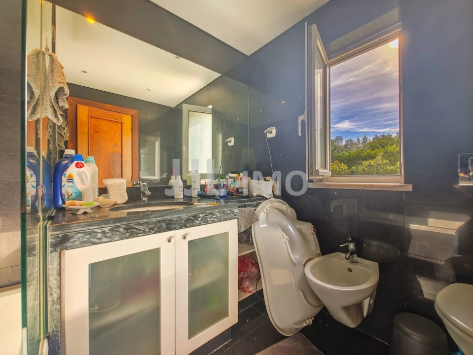 Moradia T4 para Venda em Alcabideche Foto 17