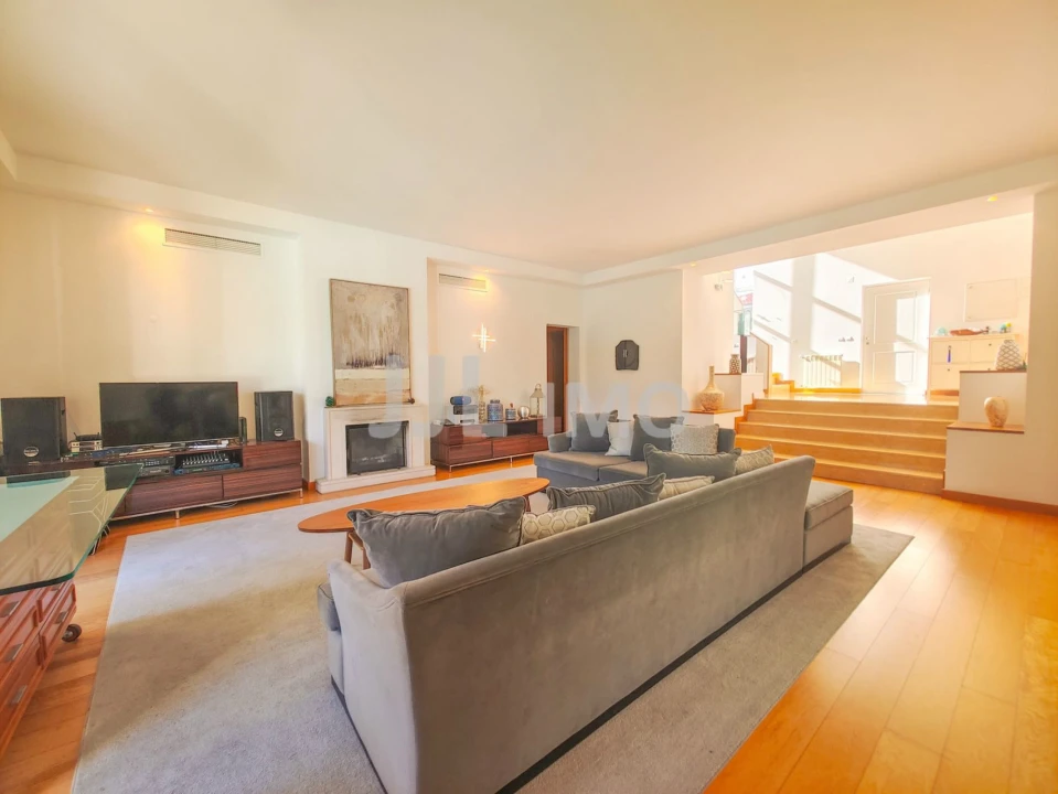 Moradia T4 para Venda em Alcabideche Foto 30