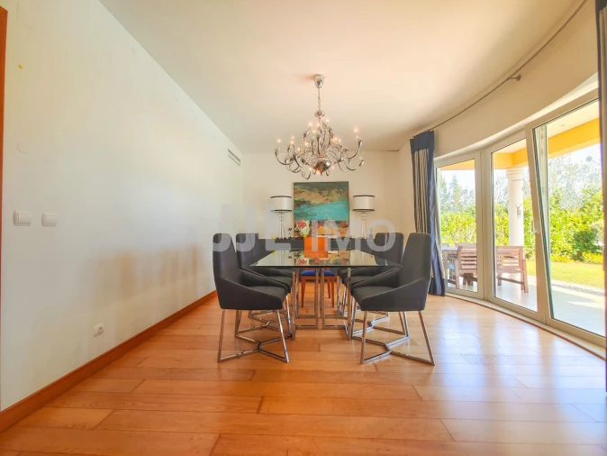 Moradia T4 para Venda em Alcabideche Foto 21