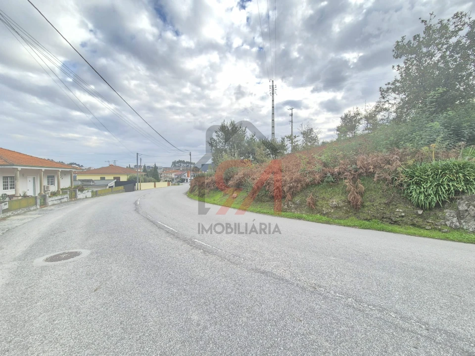 Terreno para Venda em Penamaior Foto 2