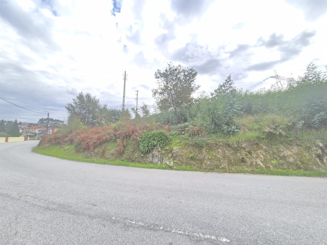 Terreno para Venda em Penamaior Foto 1