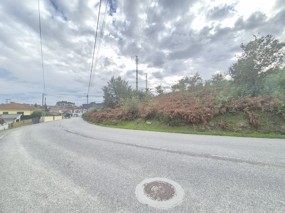 Terreno para Venda em Penamaior Foto 2