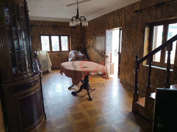 Moradia T0 para Venda em Carvalhosa Foto 7