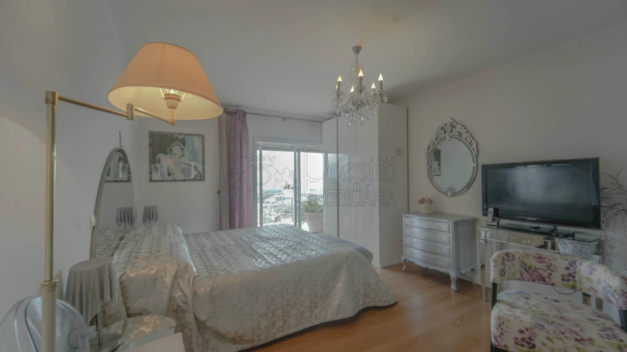 Moradia T4 para Venda em Costa Foto 13