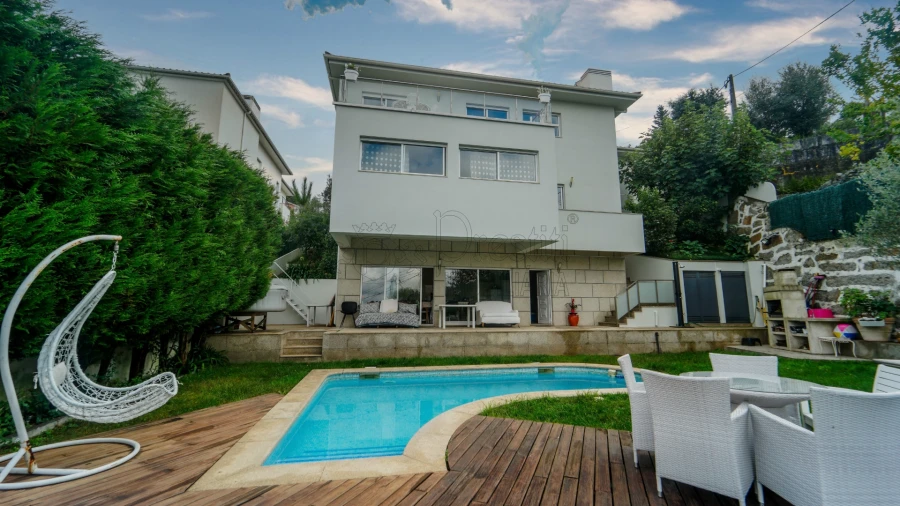 Moradia T4 para Venda em Costa