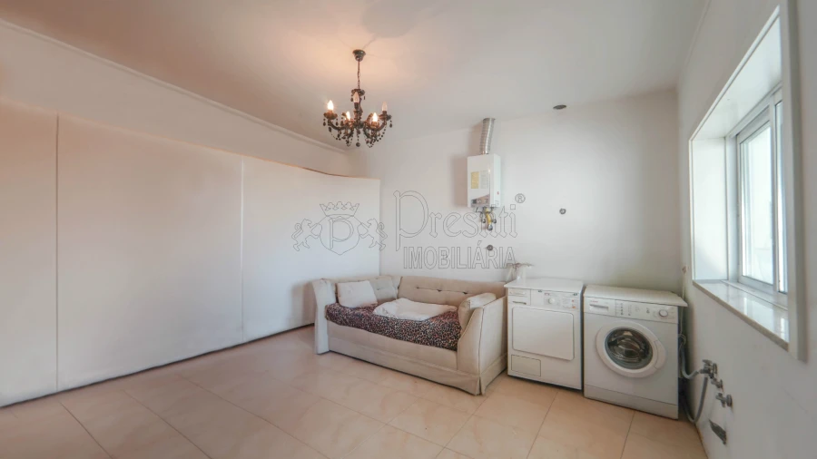 Moradia T4 para Venda em Costa Foto 36