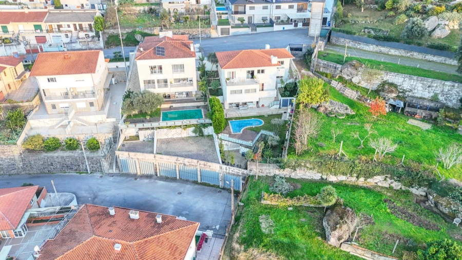 Moradia T4 para Venda em Costa Foto 44