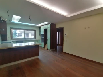 Moradia T4 para Venda em Mafamude e Vilar do Paraíso