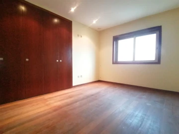 Moradia T4 para Venda em Mafamude e Vilar do Paraíso