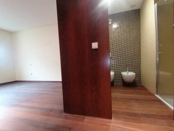 Moradia T4 para Venda em Mafamude e Vilar do Paraíso