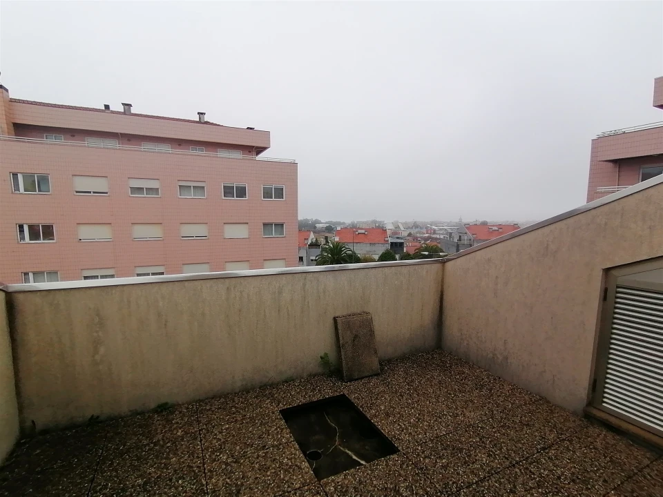 Moradia T4 para Venda em Mafamude e Vilar do Paraíso Foto 30