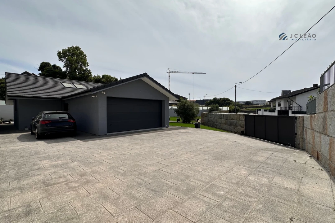 Moradia T3 para Venda em Custóias, Leça do Balio e Guifões Foto 54