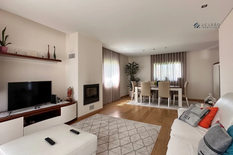 Moradia T3 para Venda em Custóias, Leça do Balio e Guifões Foto 1