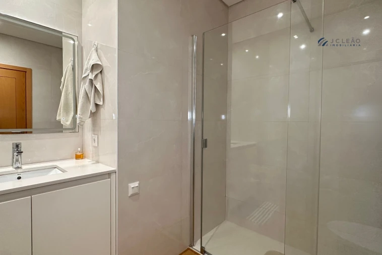 Moradia T3 para Venda em Custóias, Leça do Balio e Guifões Foto 26