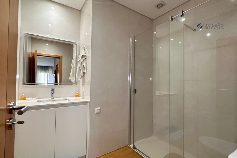 Moradia T3 para Venda em Custóias, Leça do Balio e Guifões Foto 27