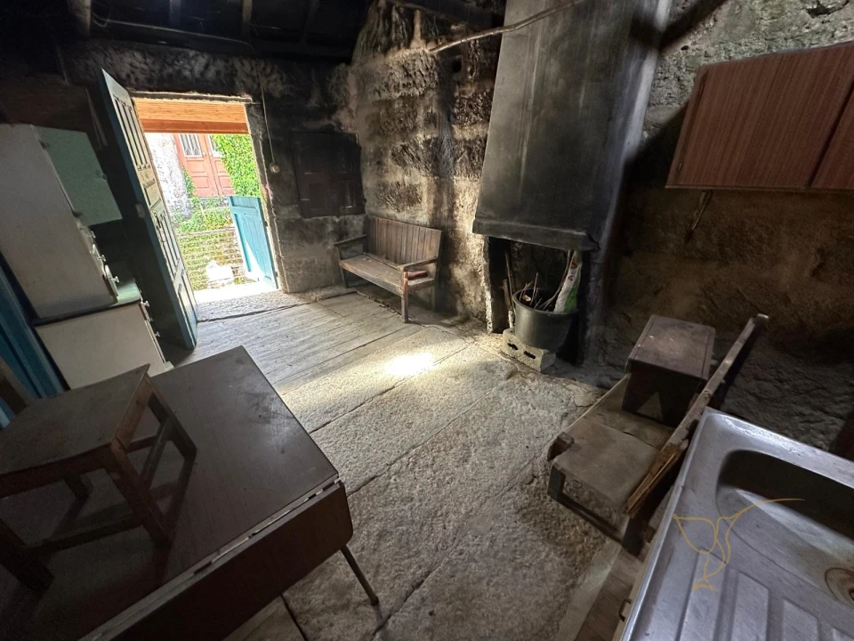 Moradia T0 para Venda em Castro Laboreiro e Lamas de Mouro Foto 9