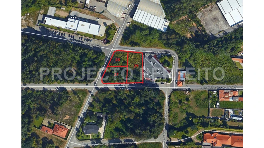 Terreno para Venda em Paços de Brandão Foto 3