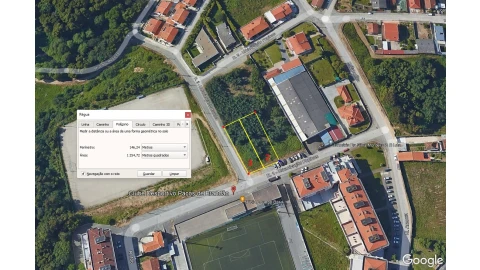 Terreno para Venda em Paços de Brandão