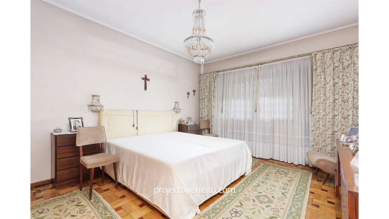 Moradia T6 para Venda em Esmoriz Foto 6